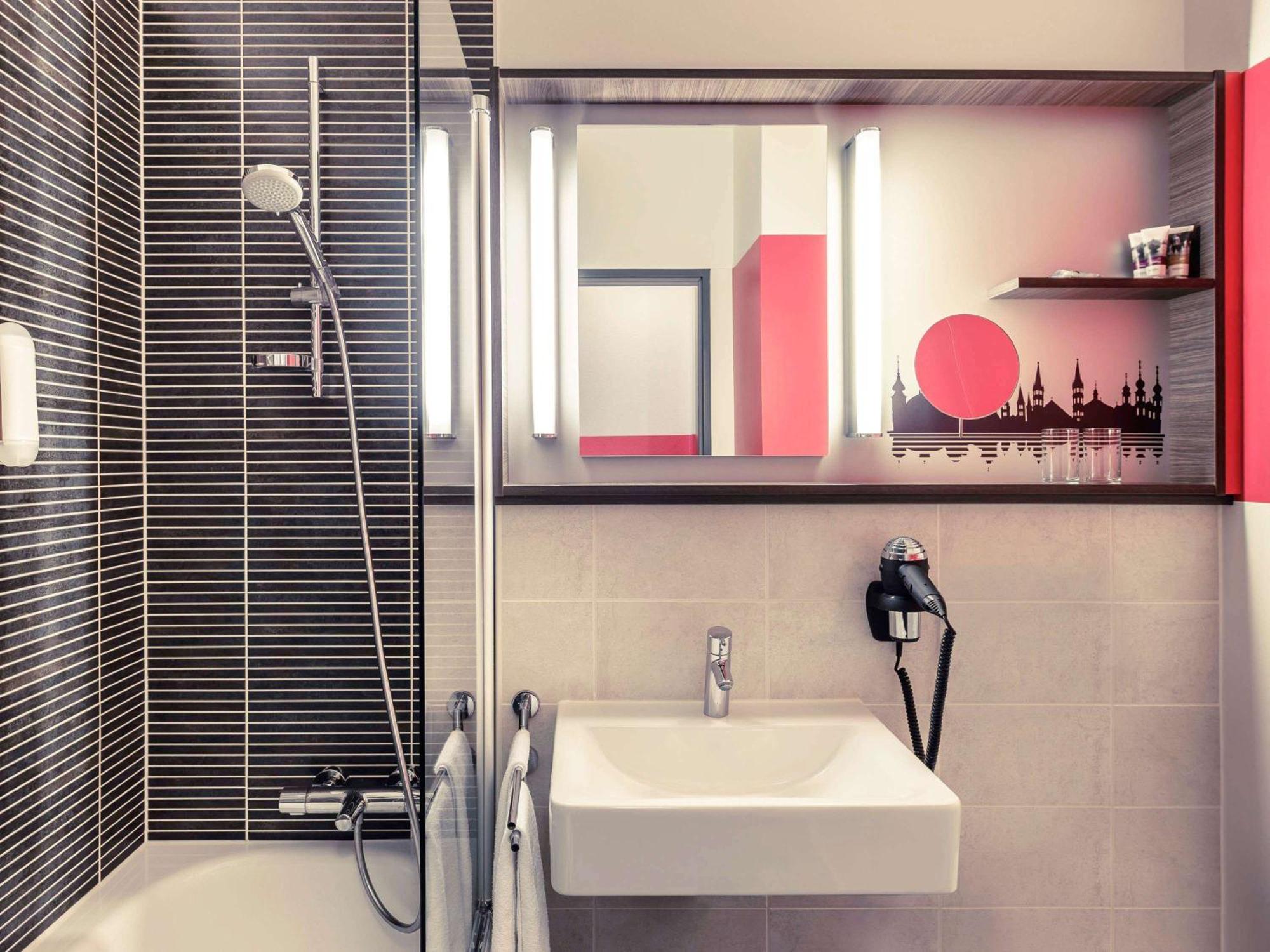 Mercure Hotel Wuerzburg Am Mainufer Εξωτερικό φωτογραφία